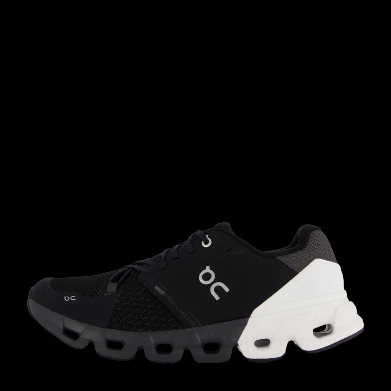 On Cloudflyer 4 Black/white Svart New