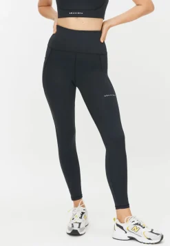 Röhnisch Flattering Curved High Waist T Black Svart Clearance