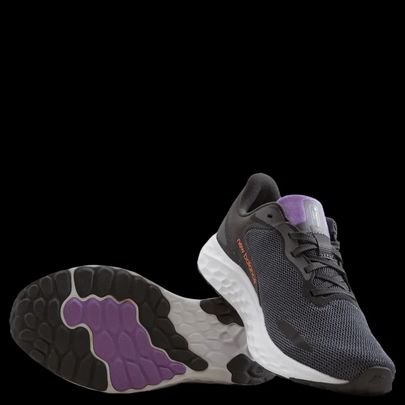 New Balance Fresh Foam Arishi V4 Magnet (052) Flerfärgad