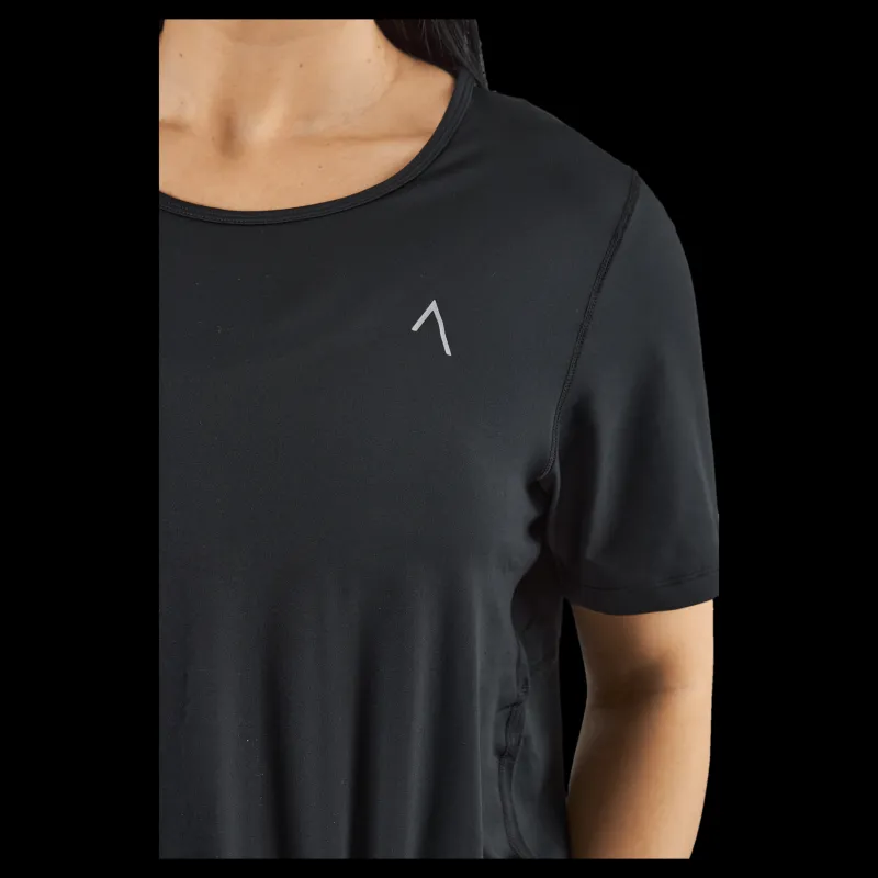 Outlet BLACC Lyric Tee Black Svart