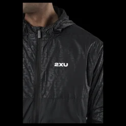 New 2XU Motion Windbreaker Embossed Monogram/slvr Reflect Svart