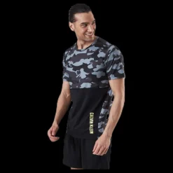 Calvin Klein Perfect Workout SS Tee Patterned/Black Mönstrad och Svart Hot