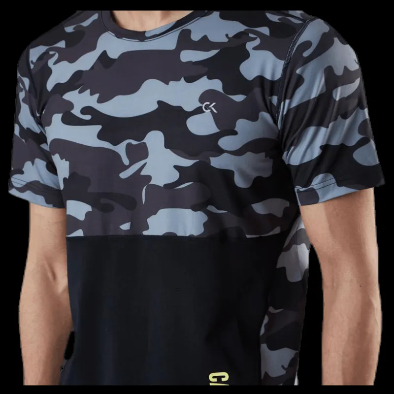 Calvin Klein Perfect Workout SS Tee Patterned/Black Mönstrad och Svart Hot