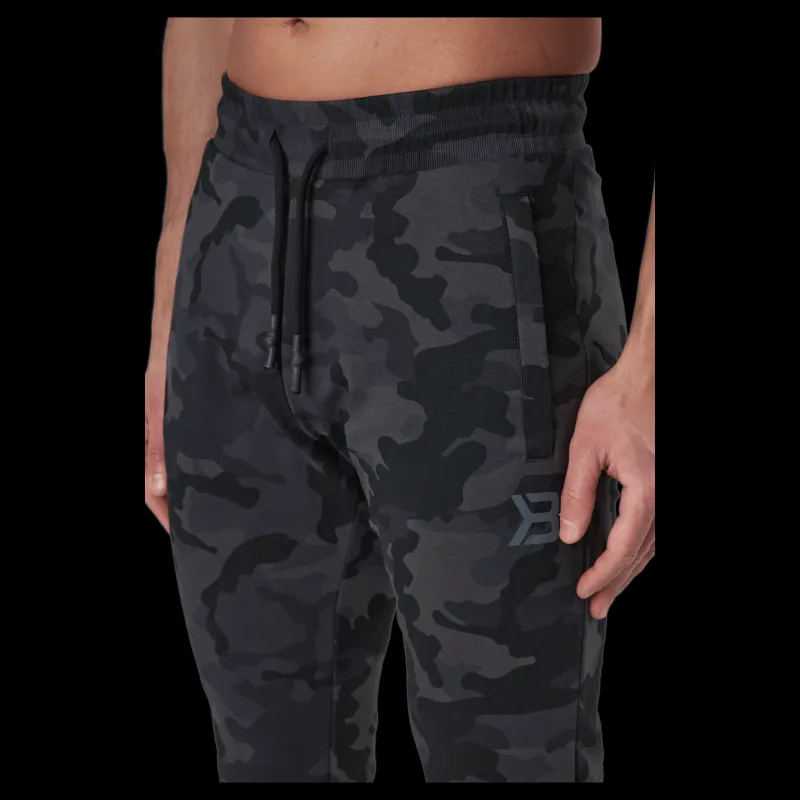 Sale Better Bodies Tapered Joggers V2 Dark Camo Svart