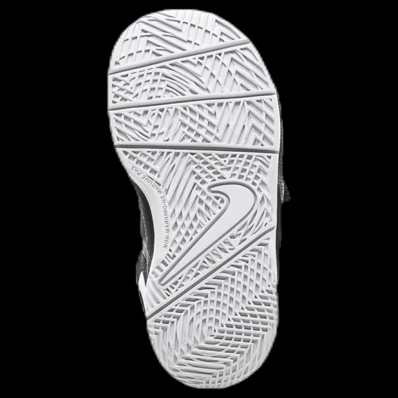 Nike Team Hustle D 8 TD Black Svart