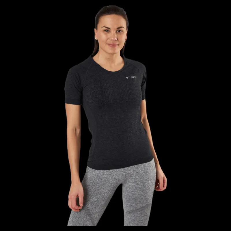 New BLACC Thea Seamless Tee Black Svart